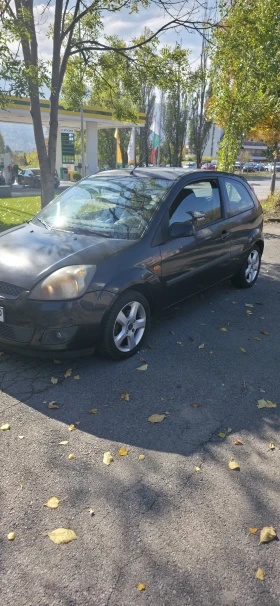 Ford Fiesta 1.4тдци, снимка 6