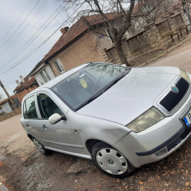 Skoda Fabia, снимка 3 - Автомобили и джипове - 45620222