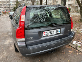 Volvo V70 2.5T, снимка 9 - Автомобили и джипове - 46139851