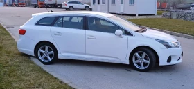 Toyota Avensis 1.8 ГАЗ-БЕНЗИН.-СПЕШНО, снимка 3