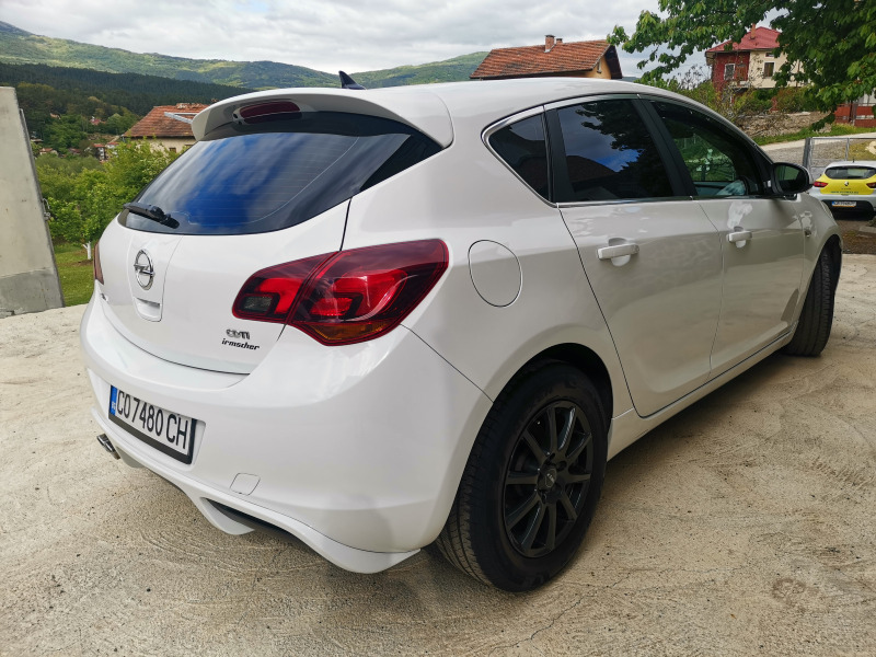 Opel Astra, снимка 2 - Автомобили и джипове - 45542689