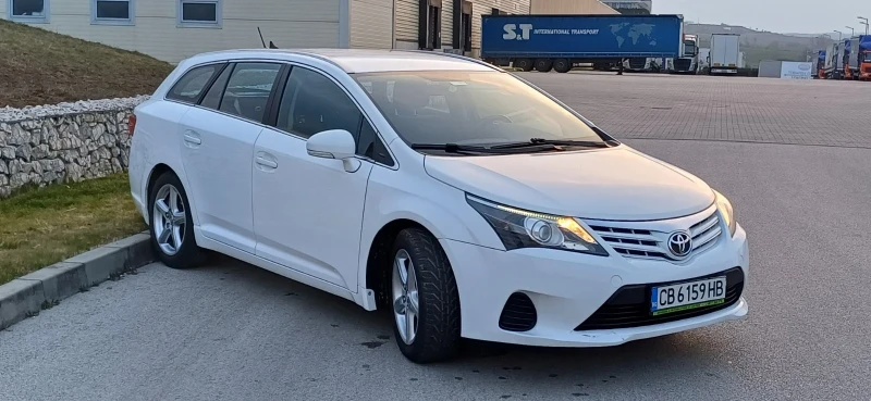 Toyota Avensis 1.8 ГАЗ-БЕНЗИН.-СПЕШНО, снимка 6 - Автомобили и джипове - 47913291