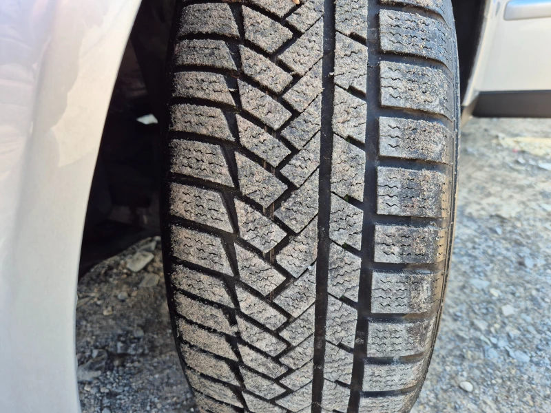 Audi A4 1.8Turbo, снимка 16 - Автомобили и джипове - 48149277