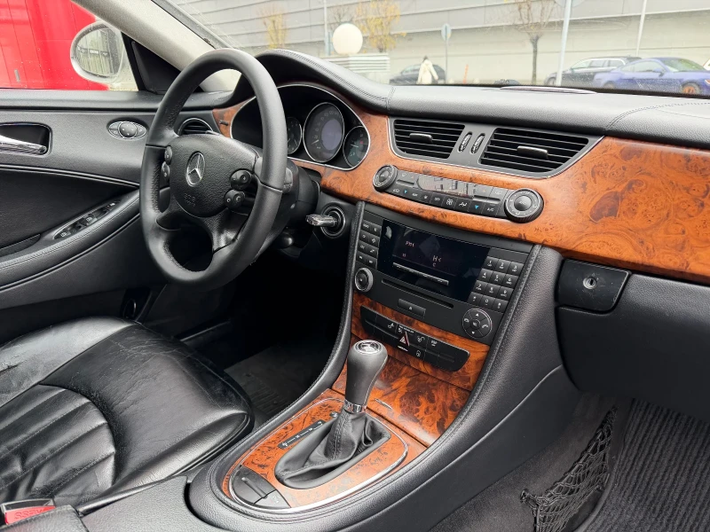 Mercedes-Benz CLS 320 НА* ПРУЖИНИ* КОЖА* NAVI, снимка 8 - Автомобили и джипове - 49922973