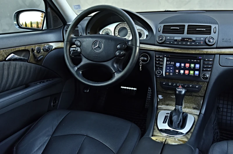 Mercedes-Benz E 420 V8 BI TURBO, снимка 9 - Автомобили и джипове - 52321995