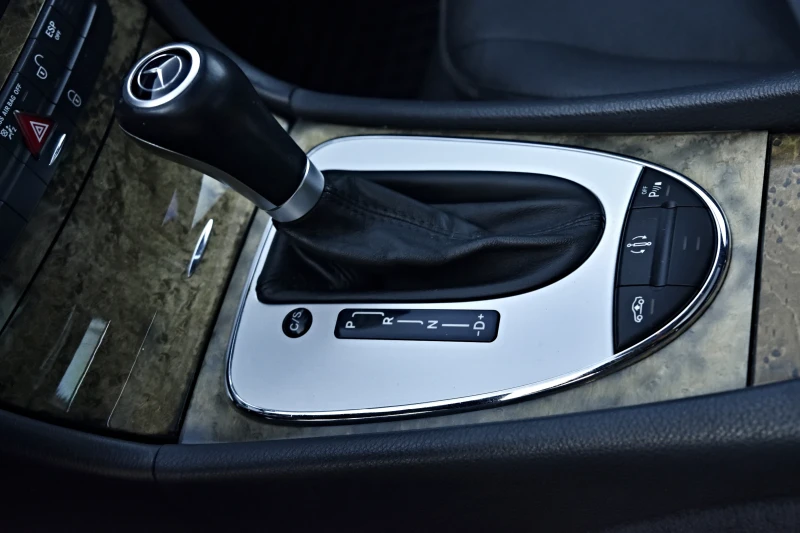 Mercedes-Benz E 420 V8 BI TURBO, снимка 13 - Автомобили и джипове - 52321995