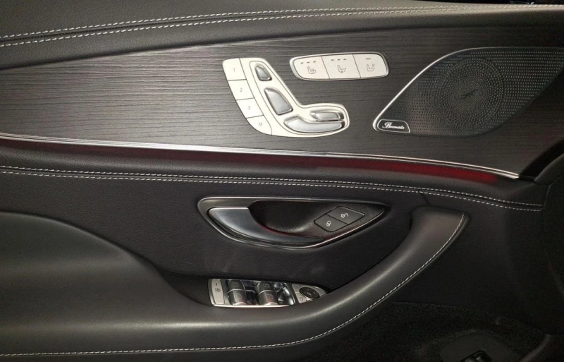 Mercedes-Benz AMG GT 43/4-MATIC/MANUFAKTUR/V8 STYLE/BURM/PANO/NIGHT/, снимка 8 - Автомобили и джипове - 51419802