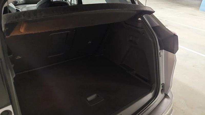 Peugeot 3008 1.5HDI, снимка 12 - Автомобили и джипове - 51711853