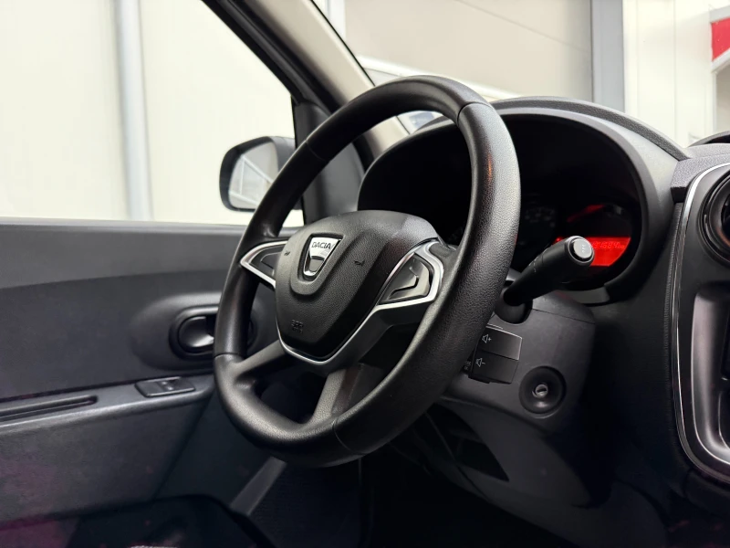 Dacia Dokker N1 1.6 + ГАЗ, снимка 10 - Автомобили и джипове - 52361547