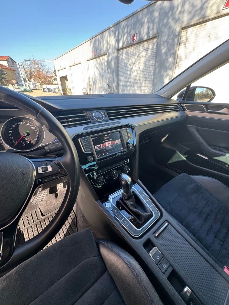 VW Passat 2.0 TDI 4x4 HIGHLINE- 1- ВИ СОБСТВЕНИК, снимка 7 - Автомобили и джипове - 52429373