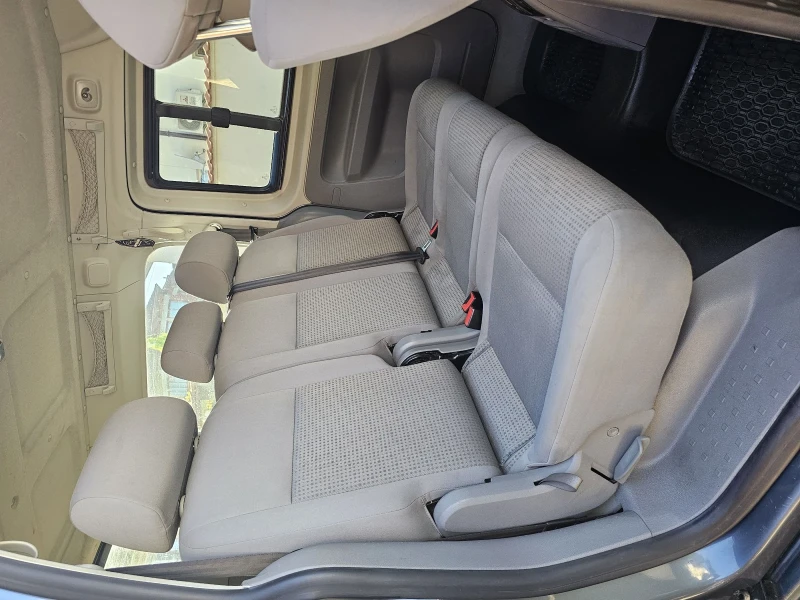 VW Caddy 2.0 TDI, снимка 8 - Автомобили и джипове - 52435694