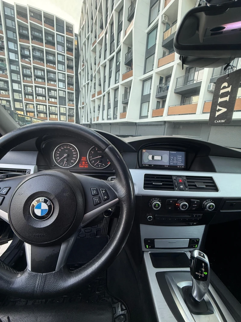 BMW 523 LCI, снимка 5 - Автомобили и джипове - 52628737