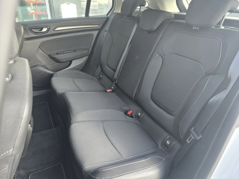 Renault Megane 1.5 dCi 115 к.с./BUSINESS EDITION, снимка 13 - Автомобили и джипове - 52641159