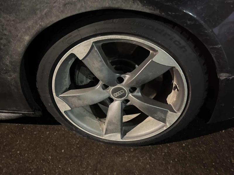 Audi S5 CARFAX* АВТОФИНАНСИРАНЕ* БЕЗ ПЪРВОНАЧАЛНА ВНОСКА* , снимка 6 - Автомобили и джипове - 52820391