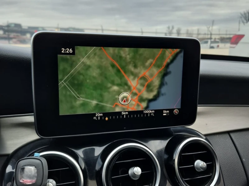 Mercedes-Benz C 300 * CARFAX * БЕЗ ПЪРВОНАЧАЛНА ВНОСКА, снимка 10 - Автомобили и джипове - 53000809