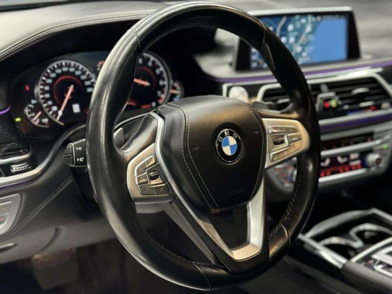 BMW 750 M SPORT| NIGHT VIS| BSM| LKA| 360CAM| HK SOUND, снимка 9 - Автомобили и джипове - 53542036