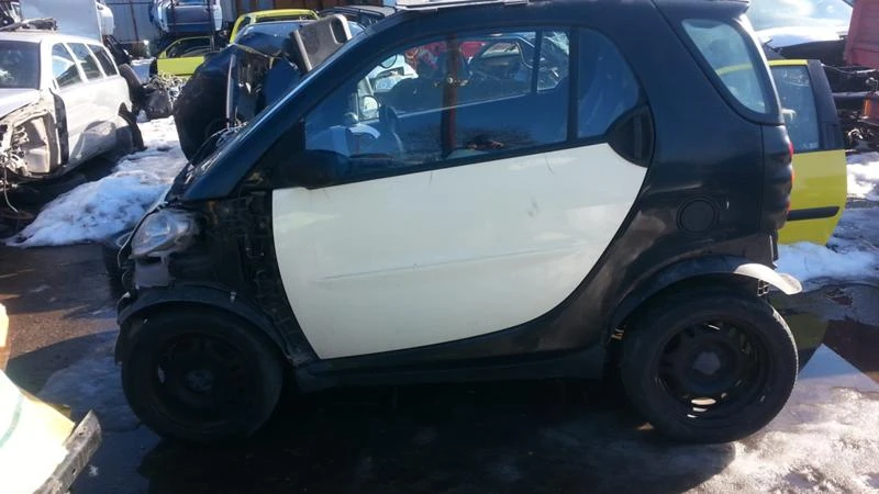 Smart Fortwo 0.8, снимка 3 - Автомобили и джипове - 13392739