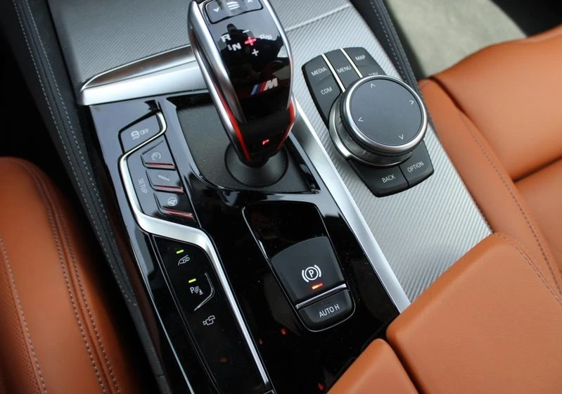 BMW M5 Competition xDrive - изображение 7