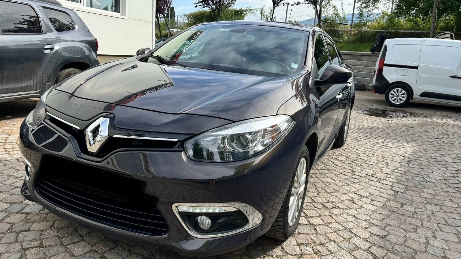 Renault Fluence 1.5D 110кс Automatic - изображение 2