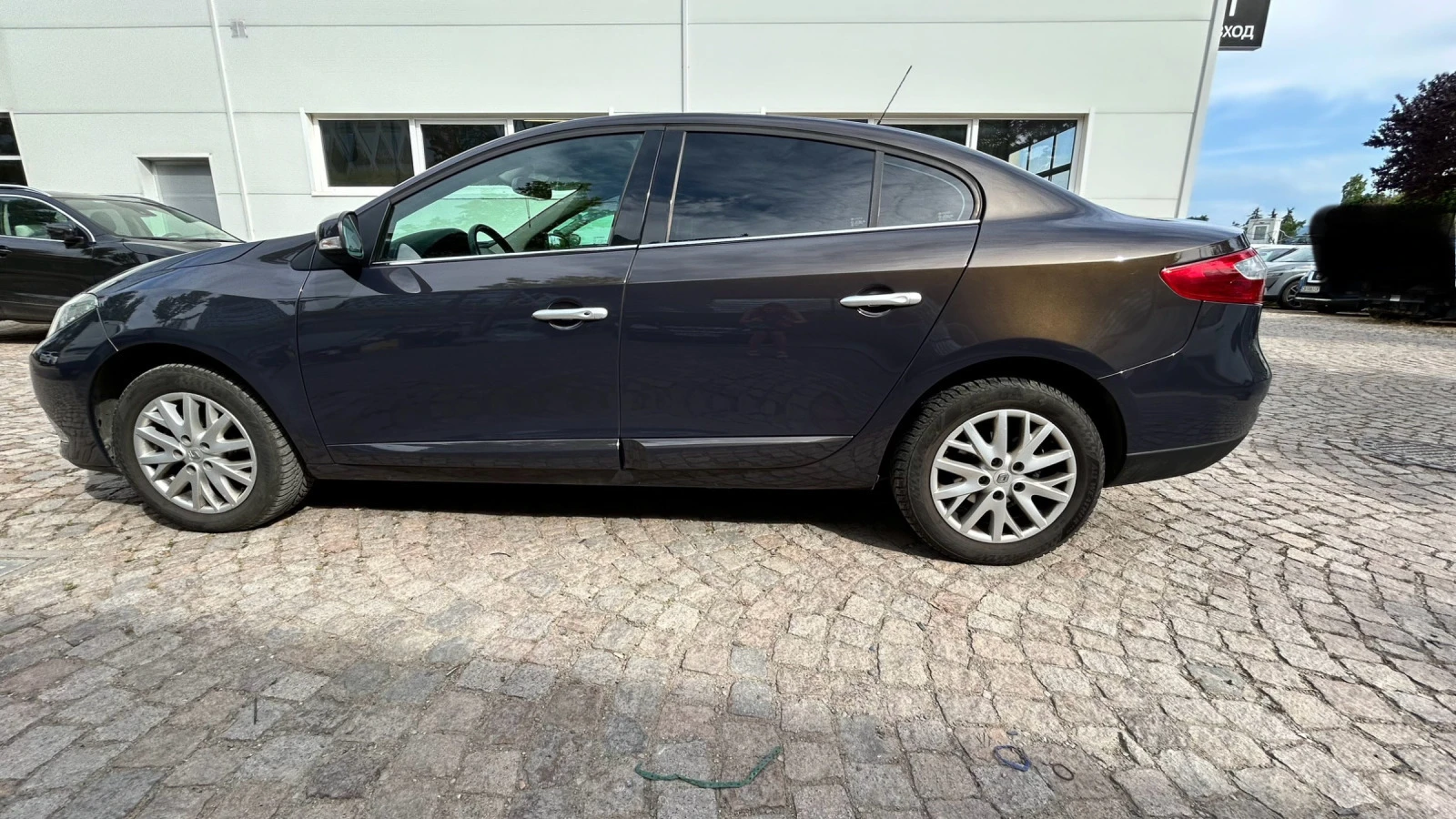 Renault Fluence 1.5D 110кс Automatic - изображение 3