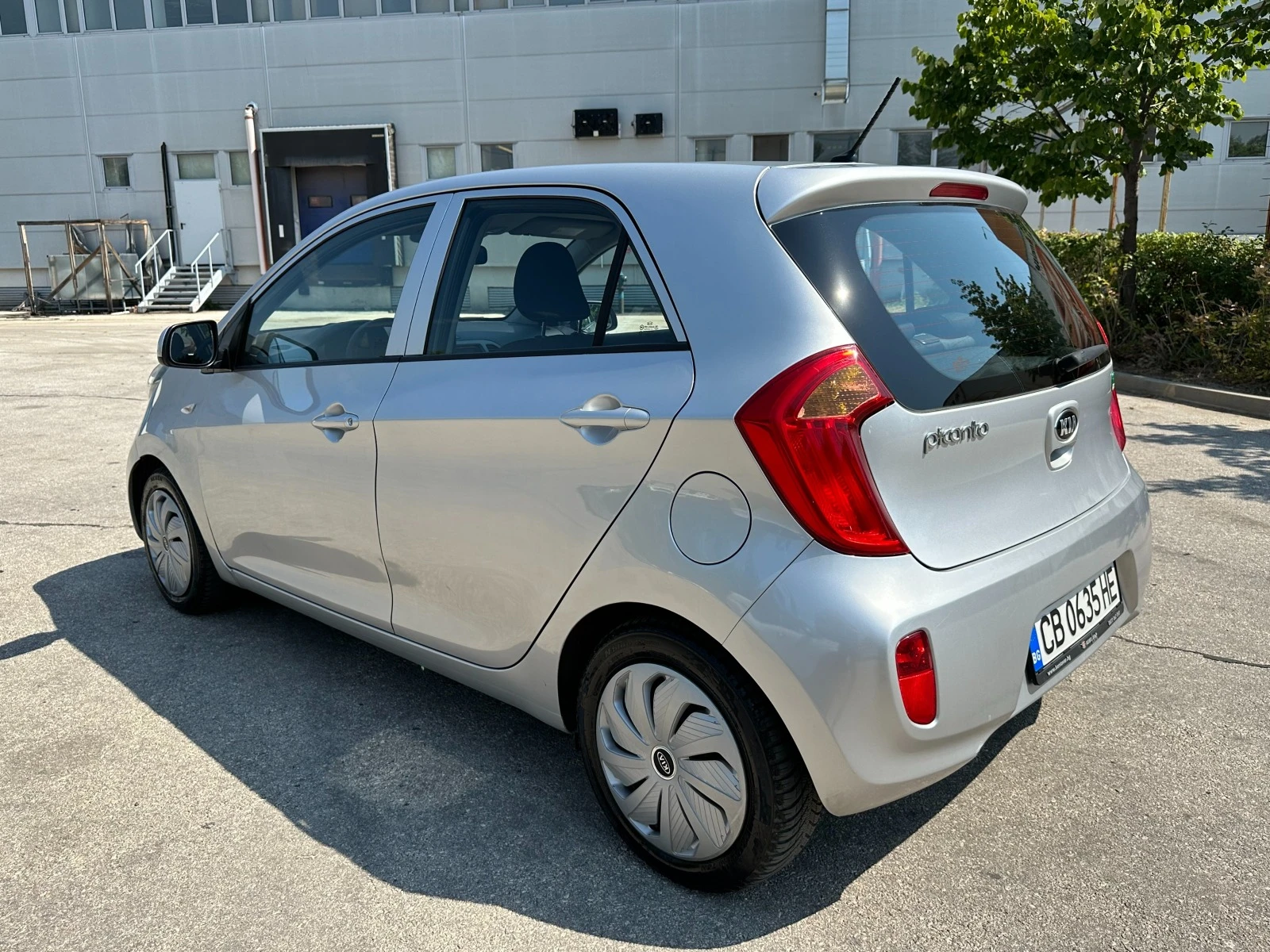 Kia Picanto 1.0i 68к.с. Газов инжекцион - изображение 3