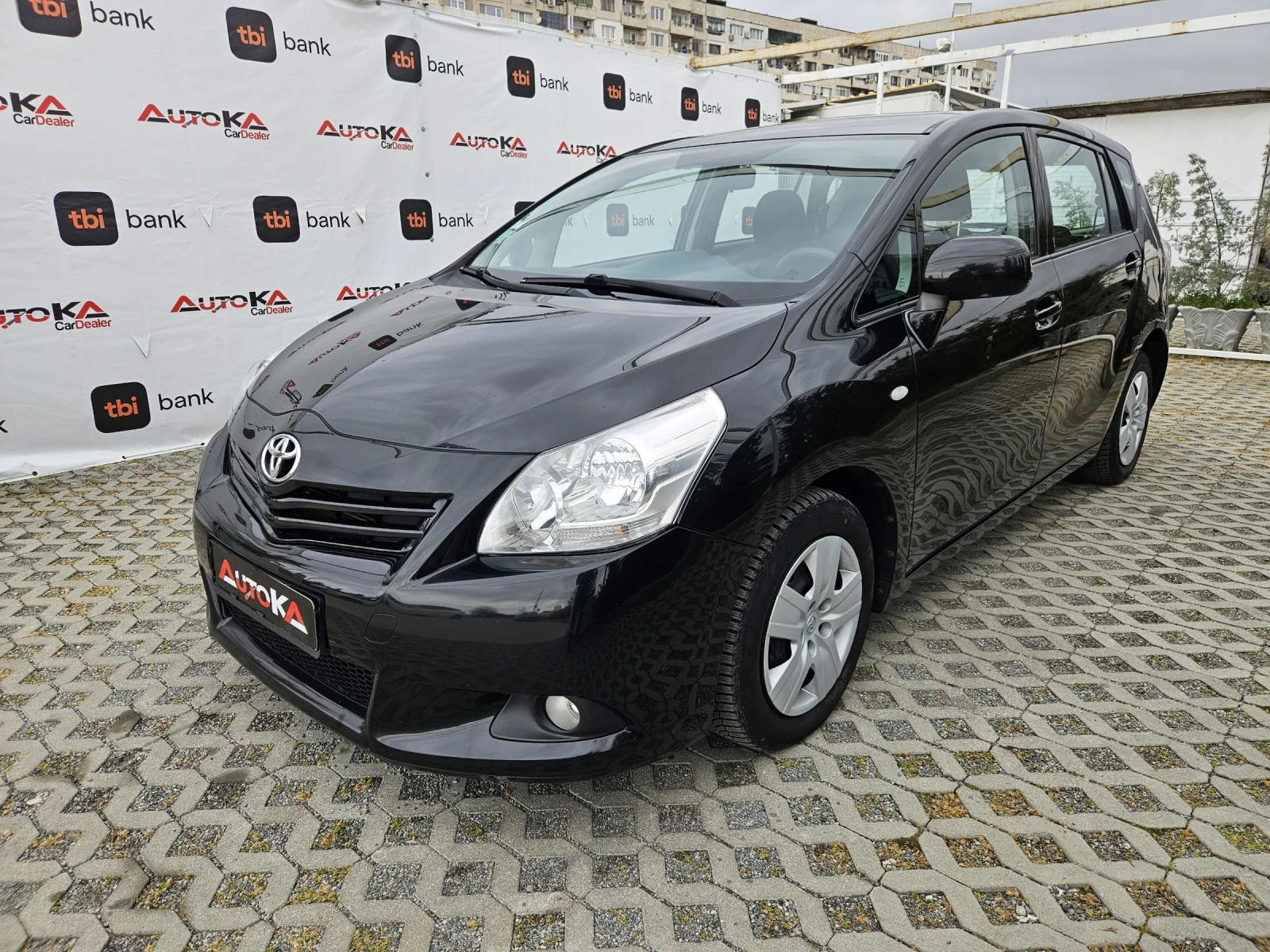 Toyota Verso 2.0D4d-126кс= ПАНОРАМА= 6СКОРОСТИ= АВТОПИЛОТ - изображение 6