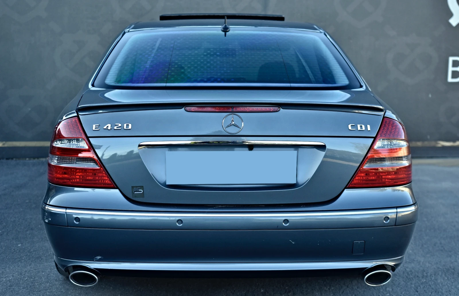 Mercedes-Benz E 420 V8 BI TURBO - изображение 5