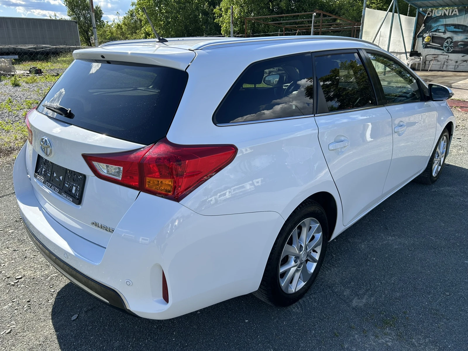 Toyota Auris 1.4D4d/90кс/6ск/Камера/E5 - изображение 5