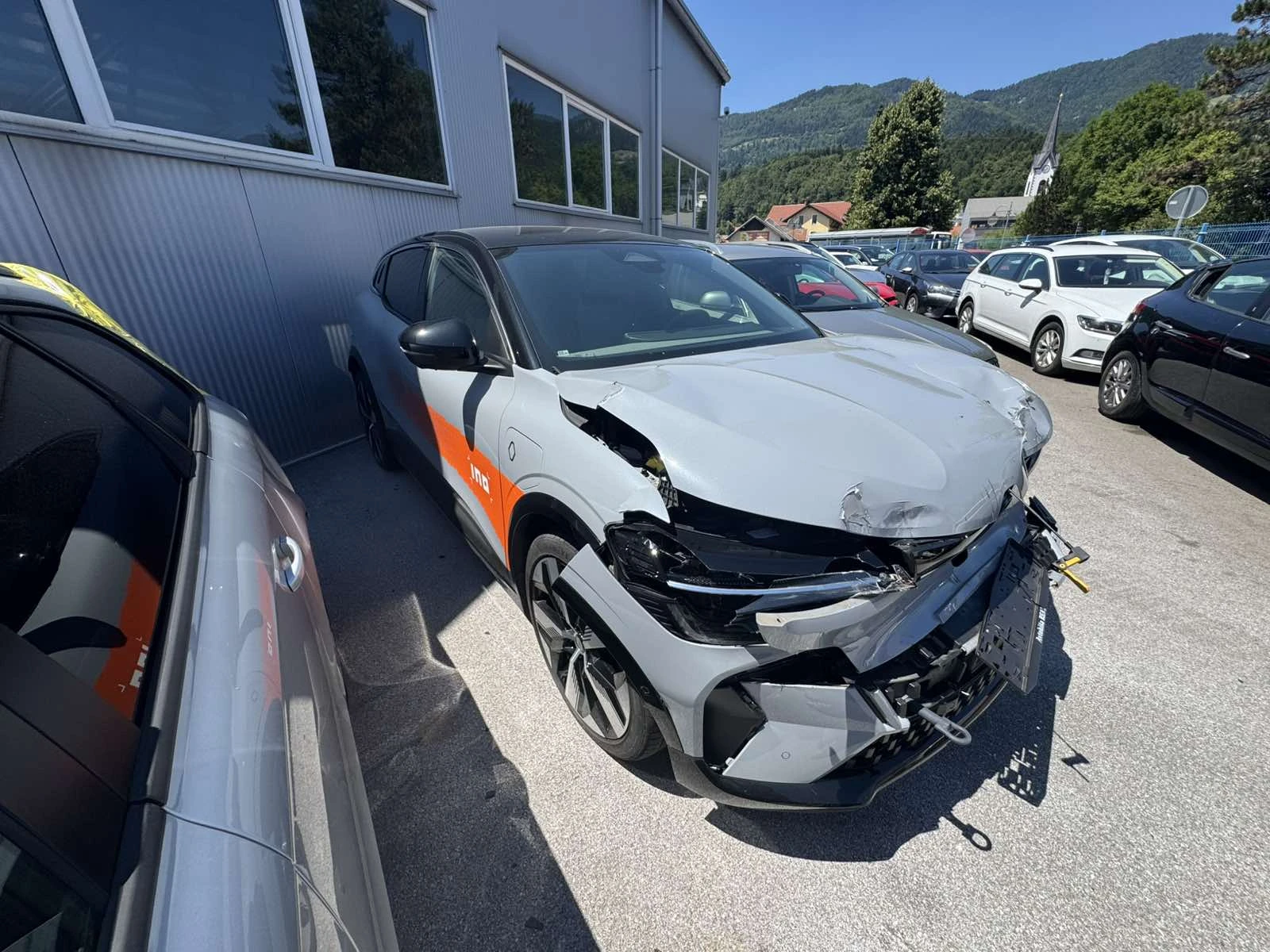 Renault Megane EV69 - изображение 7