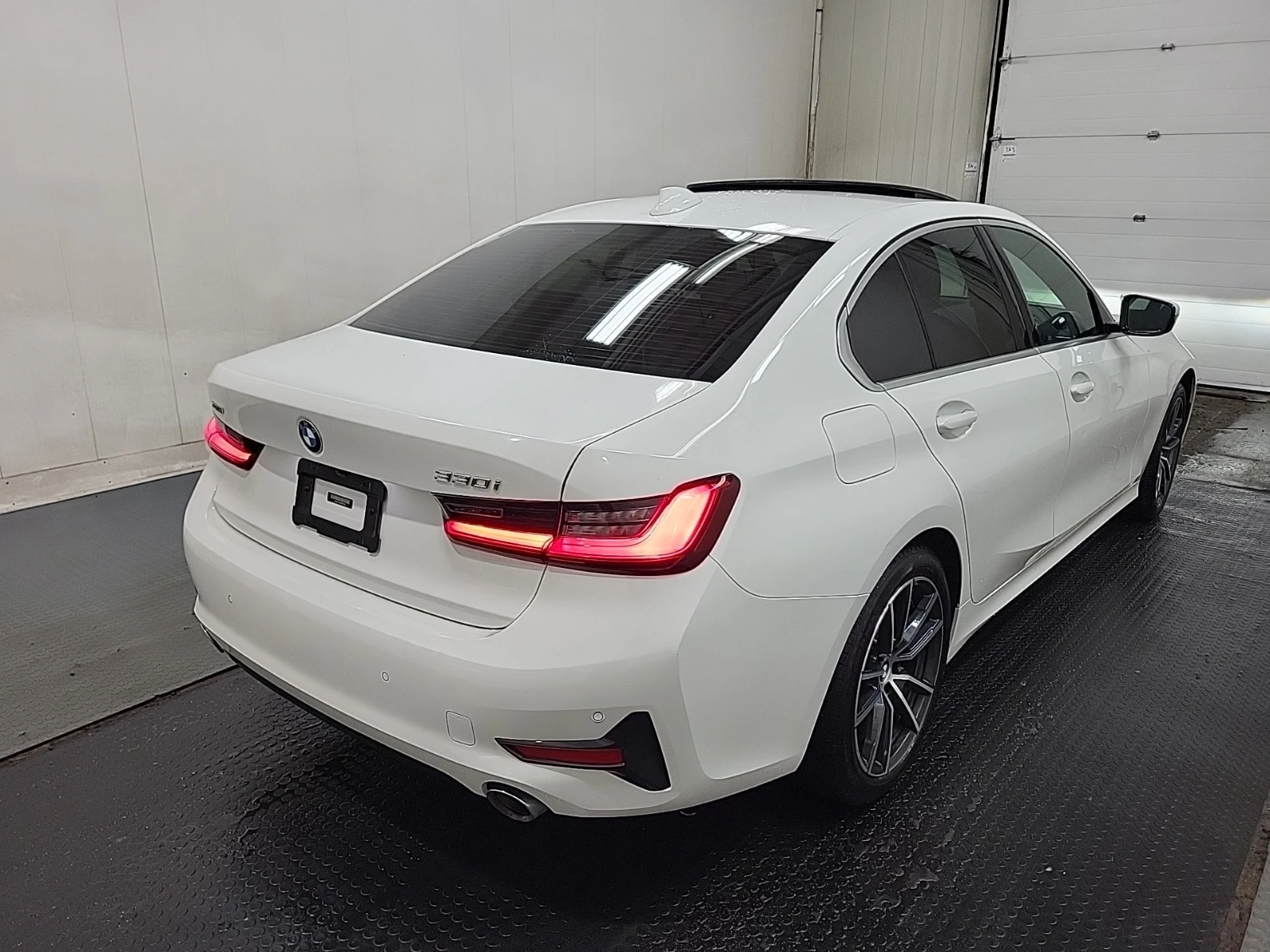 BMW 330 * XI* CARFAX * БЕЗ ПЪРВОНАЧАЛНА ВНОСКА - изображение 5