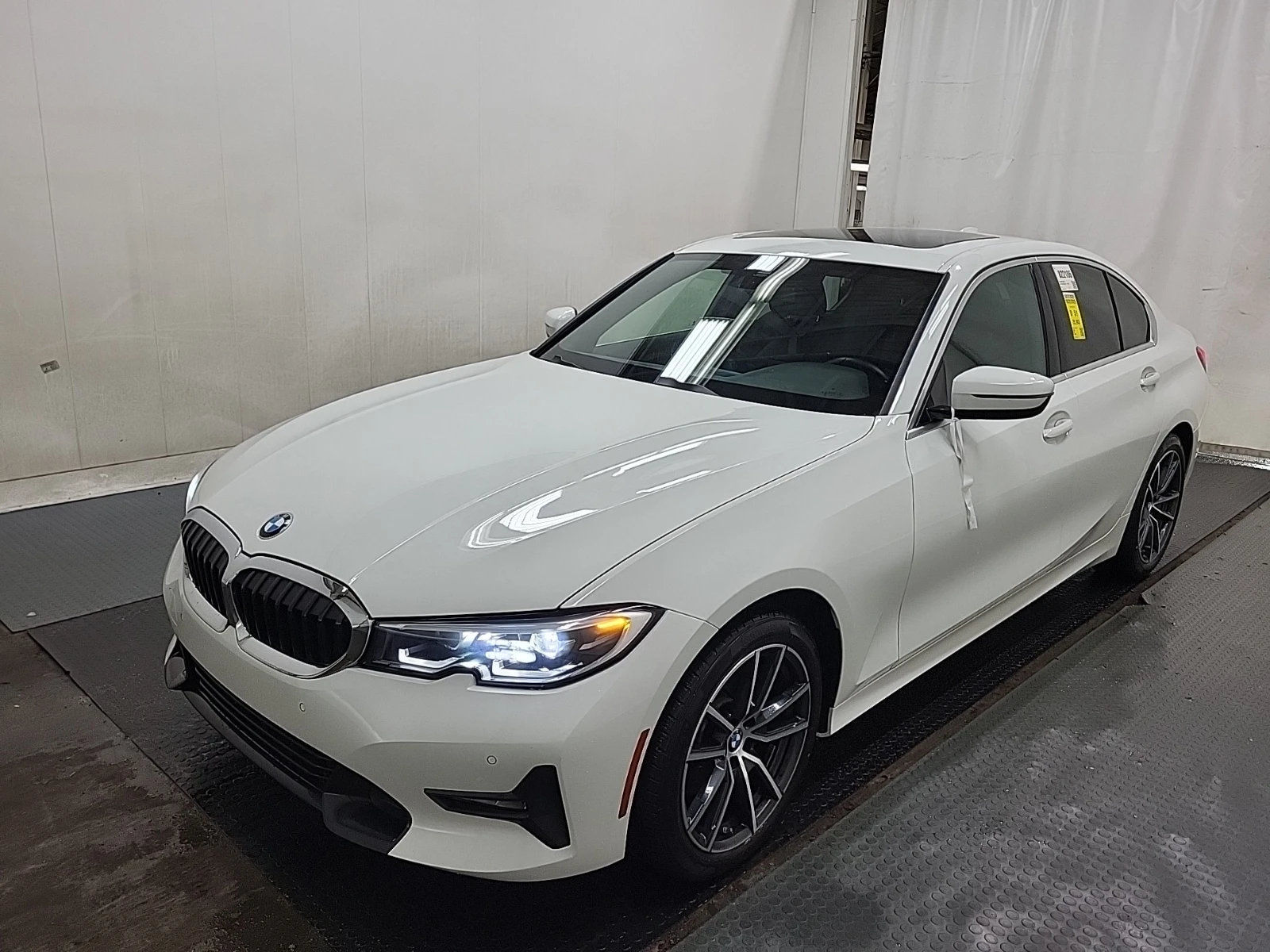 BMW 330 * XI* CARFAX * БЕЗ ПЪРВОНАЧАЛНА ВНОСКА - изображение 3