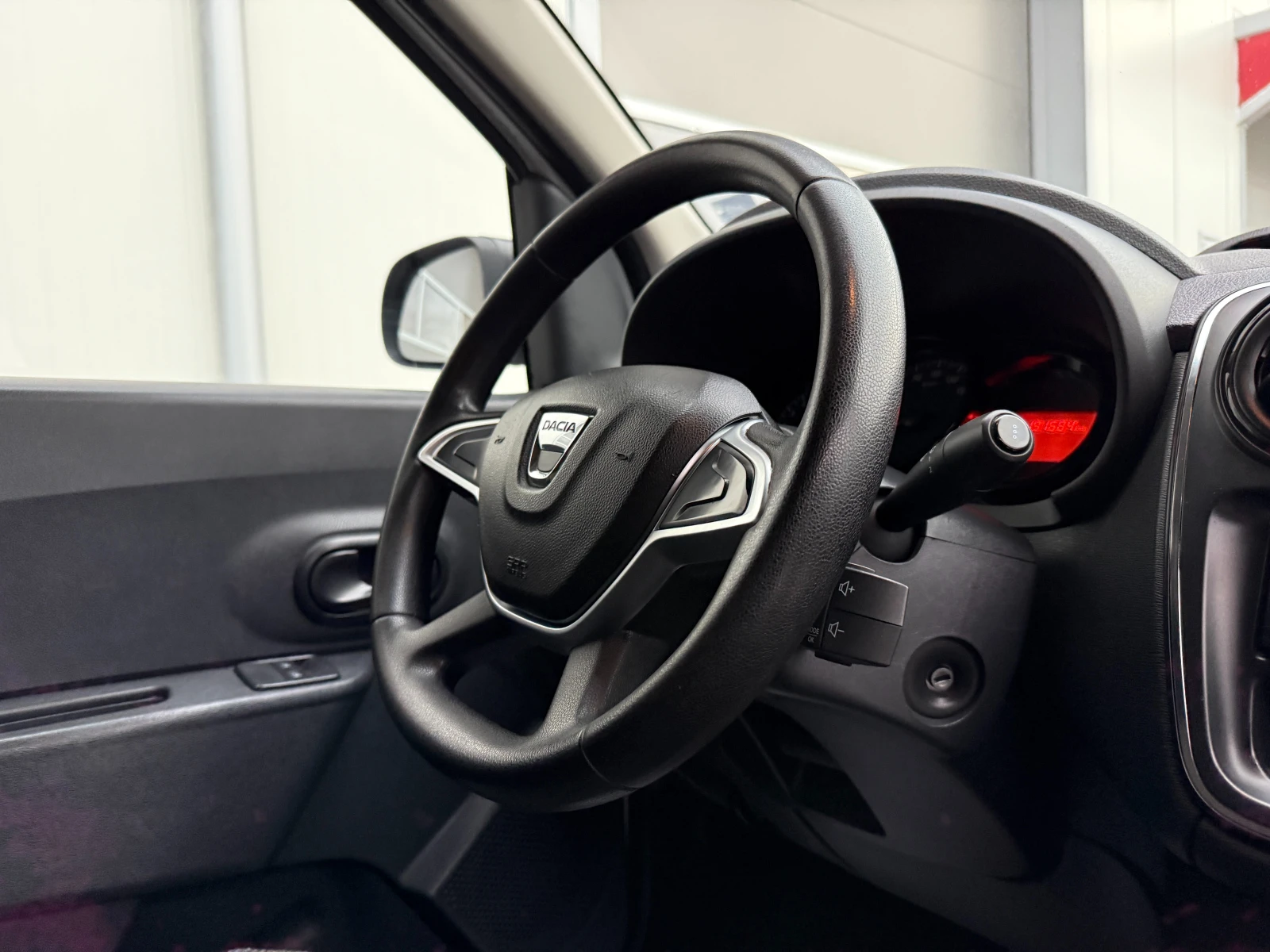 Dacia Dokker N1 1.6 + ГАЗ - изображение 10