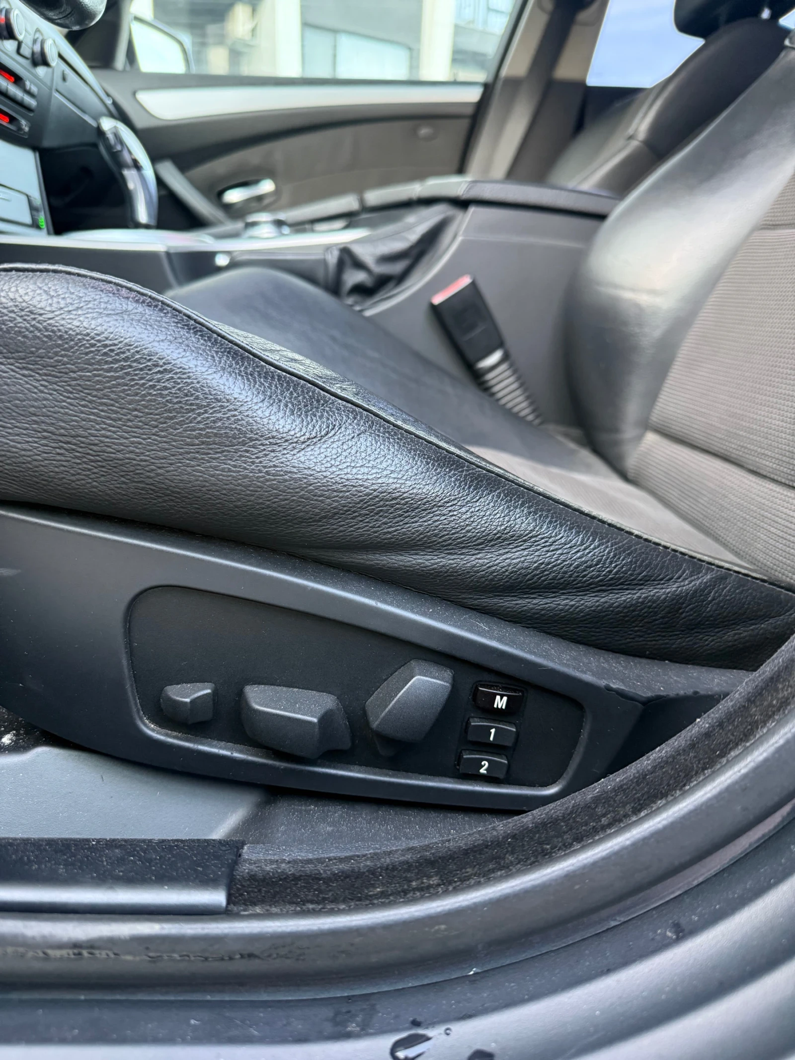 BMW 523 LCI - изображение 6