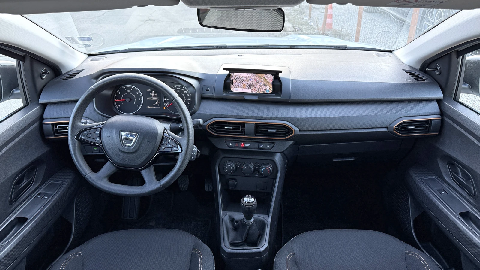 Dacia Sandero STEPWAY 1.0 TCE бензин/газ заводско, снимка 7 - Автомобили и джипове - 53724361