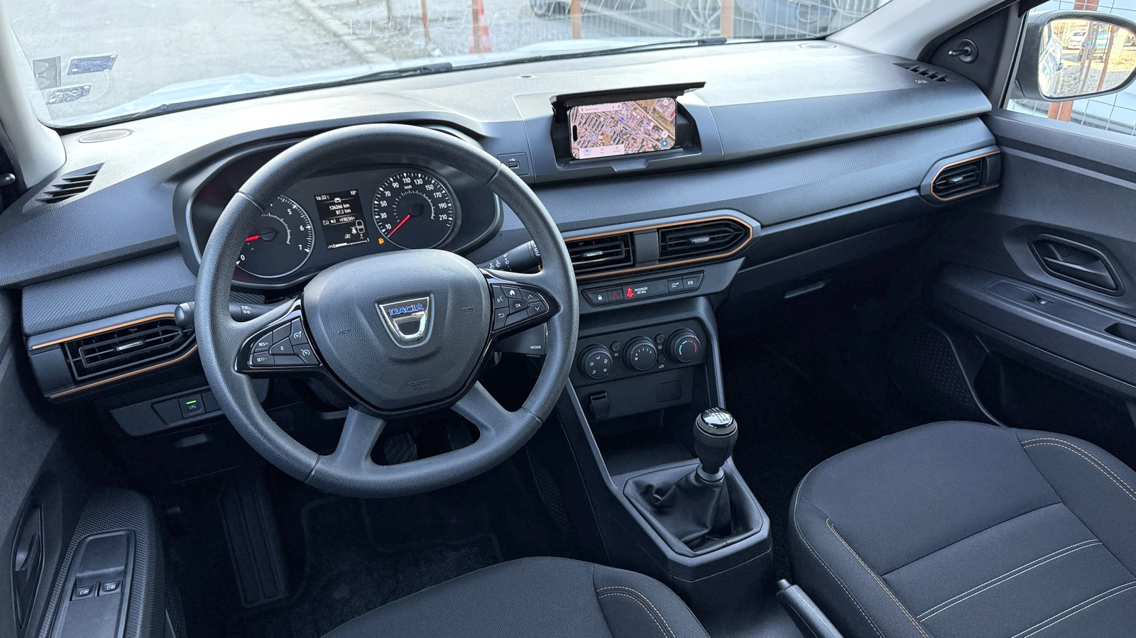 Dacia Sandero STEPWAY 1.0 TCE бензин/газ заводско, снимка 8 - Автомобили и джипове - 53724361