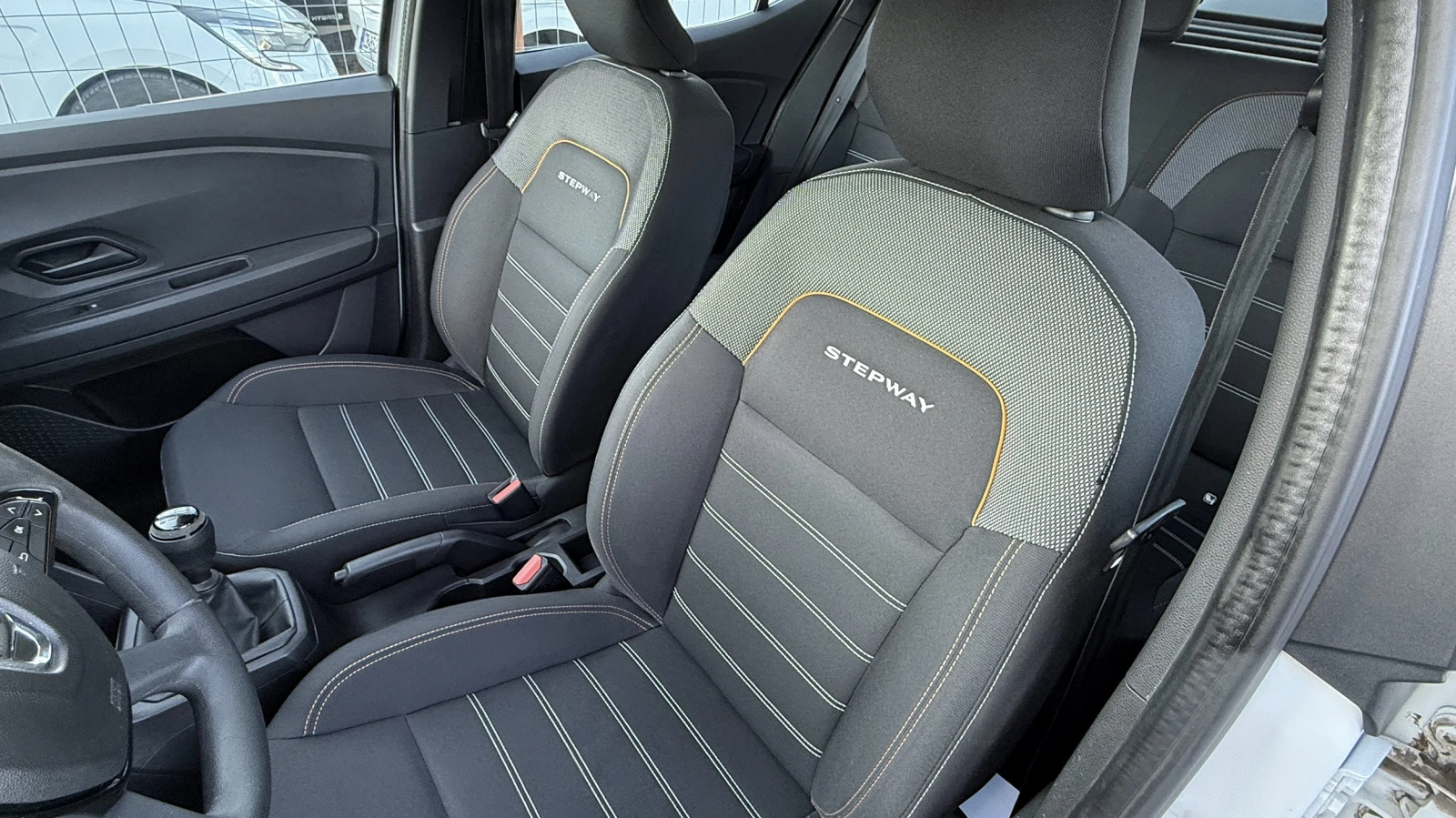 Dacia Sandero STEPWAY 1.0 TCE бензин/газ заводско, снимка 10 - Автомобили и джипове - 53724361