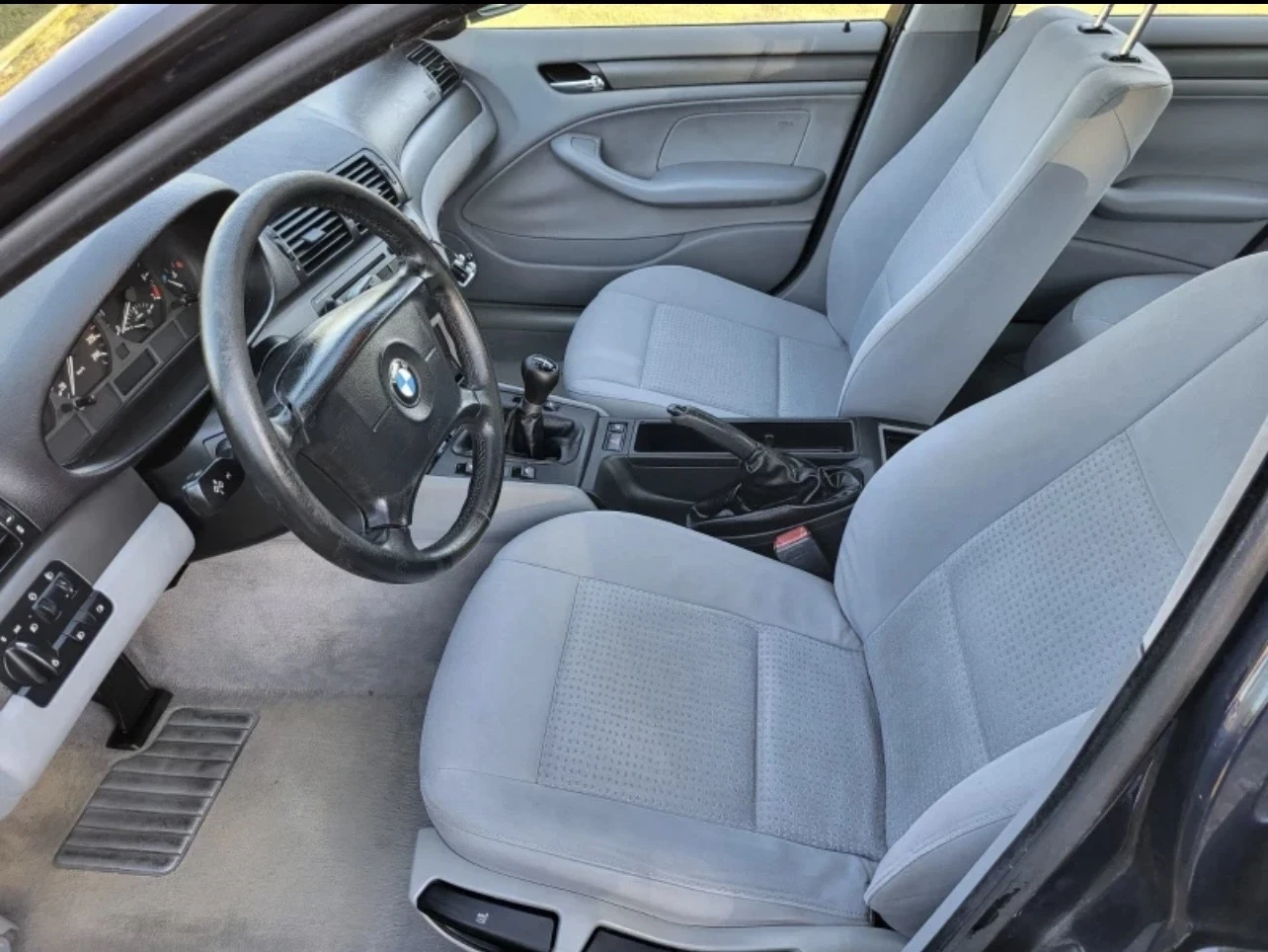 BMW 318 * Реални 137000 километра* , снимка 8 - Автомобили и джипове - 53821202