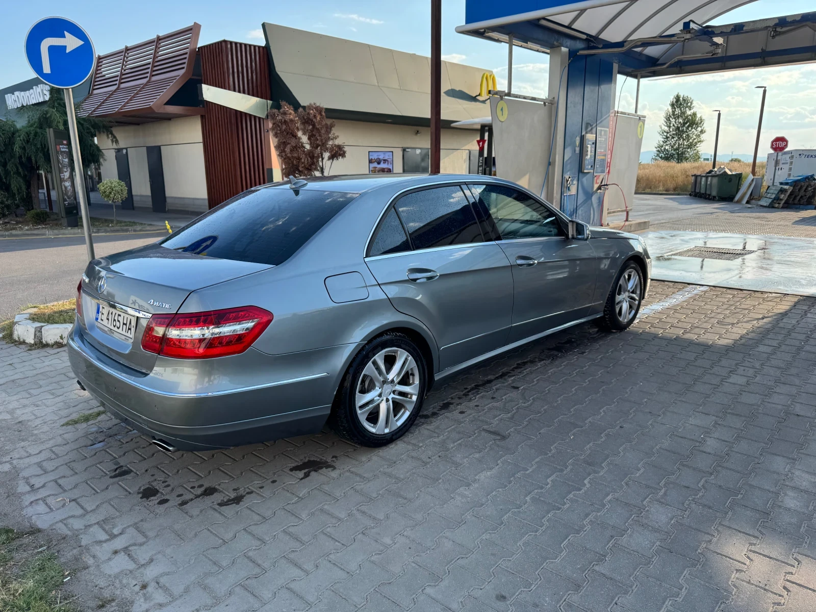 Mercedes-Benz E 350, снимка 5 - Автомобили и джипове - 53967093