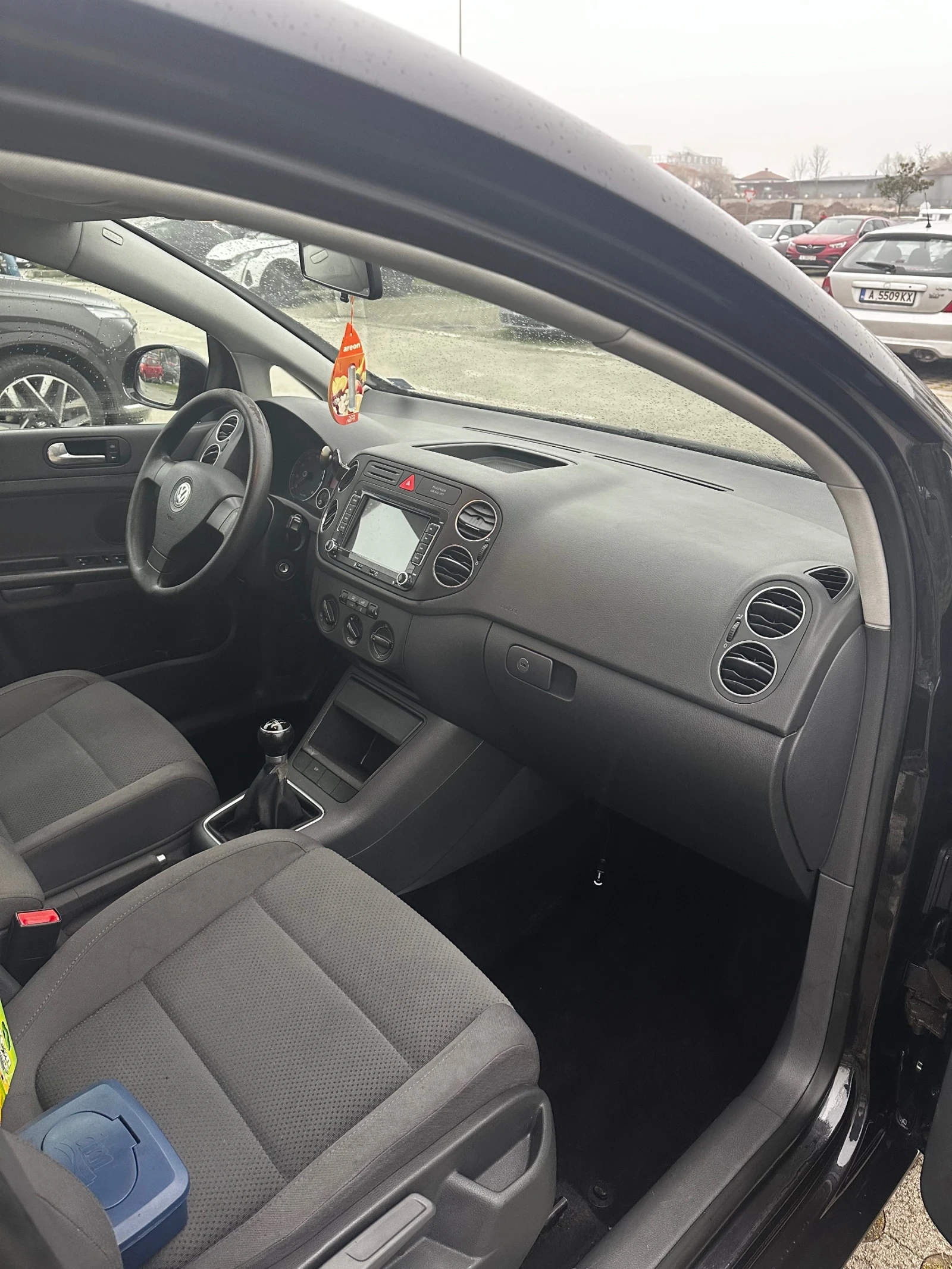 VW Golf Plus, снимка 4 - Автомобили и джипове - 53999751