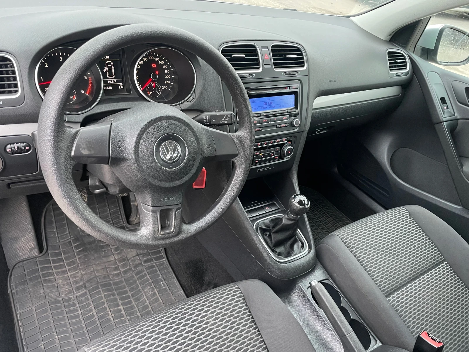 VW Golf, снимка 9 - Автомобили и джипове - 54039437