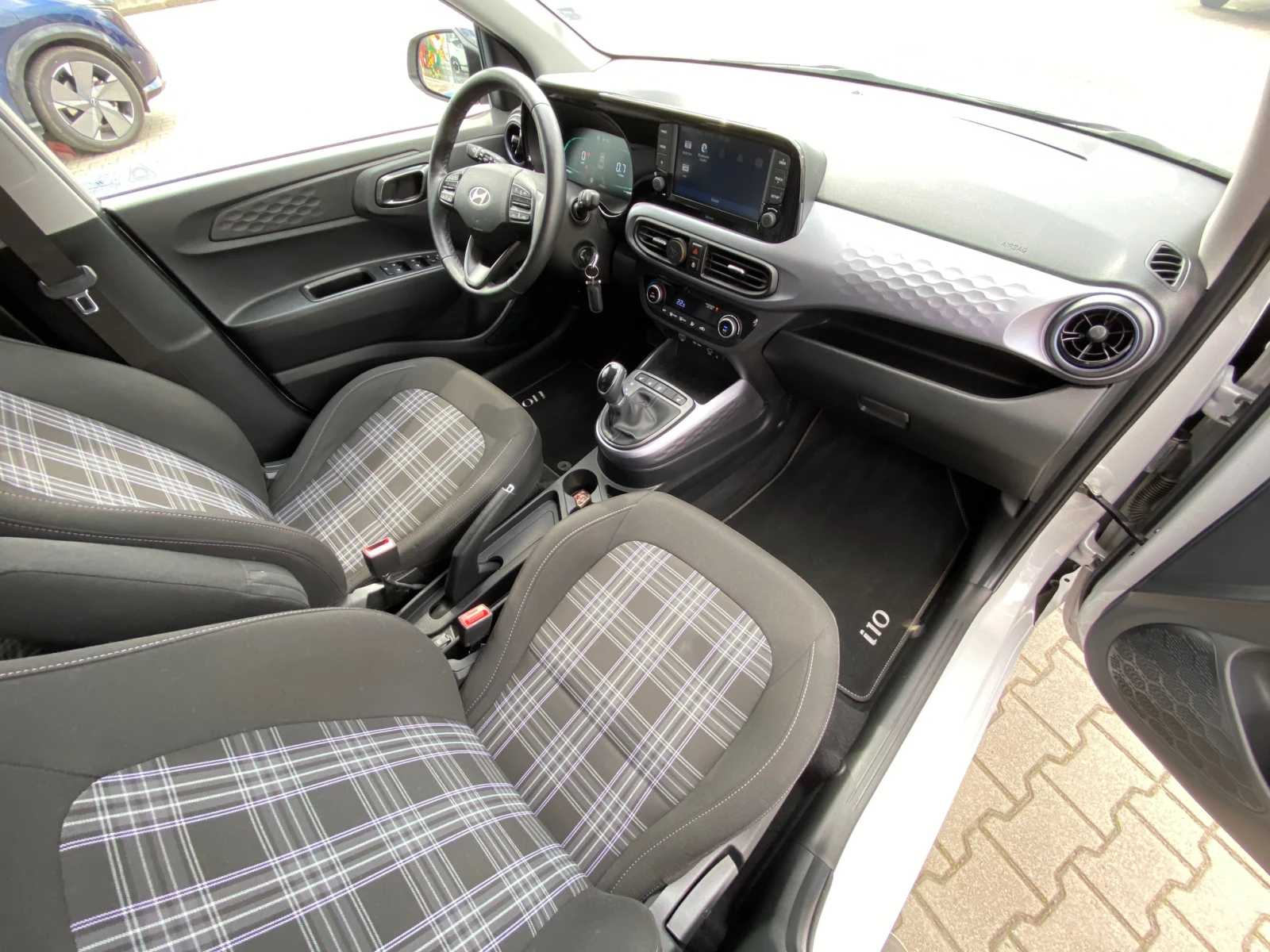 Hyundai I10 1.2 84 �.�. 5AT Exclusive | Mobile.bg � ����������� 10