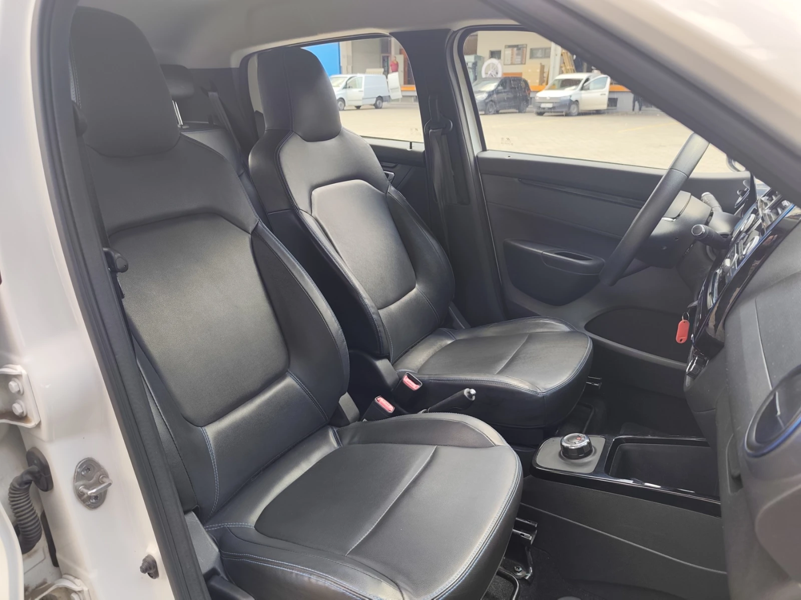 Dacia Spring, снимка 7 - Автомобили и джипове - 54413293