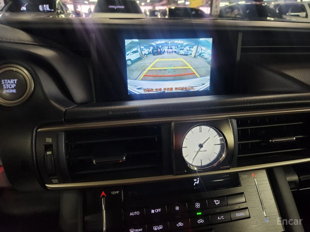 Lexus IS 300 SUPREME* ПОДГРЕВ* ОБДУХВАНЕ* КАМЕРА* КЕЙЛЕС* , снимка 9 - Автомобили и джипове - 54580818