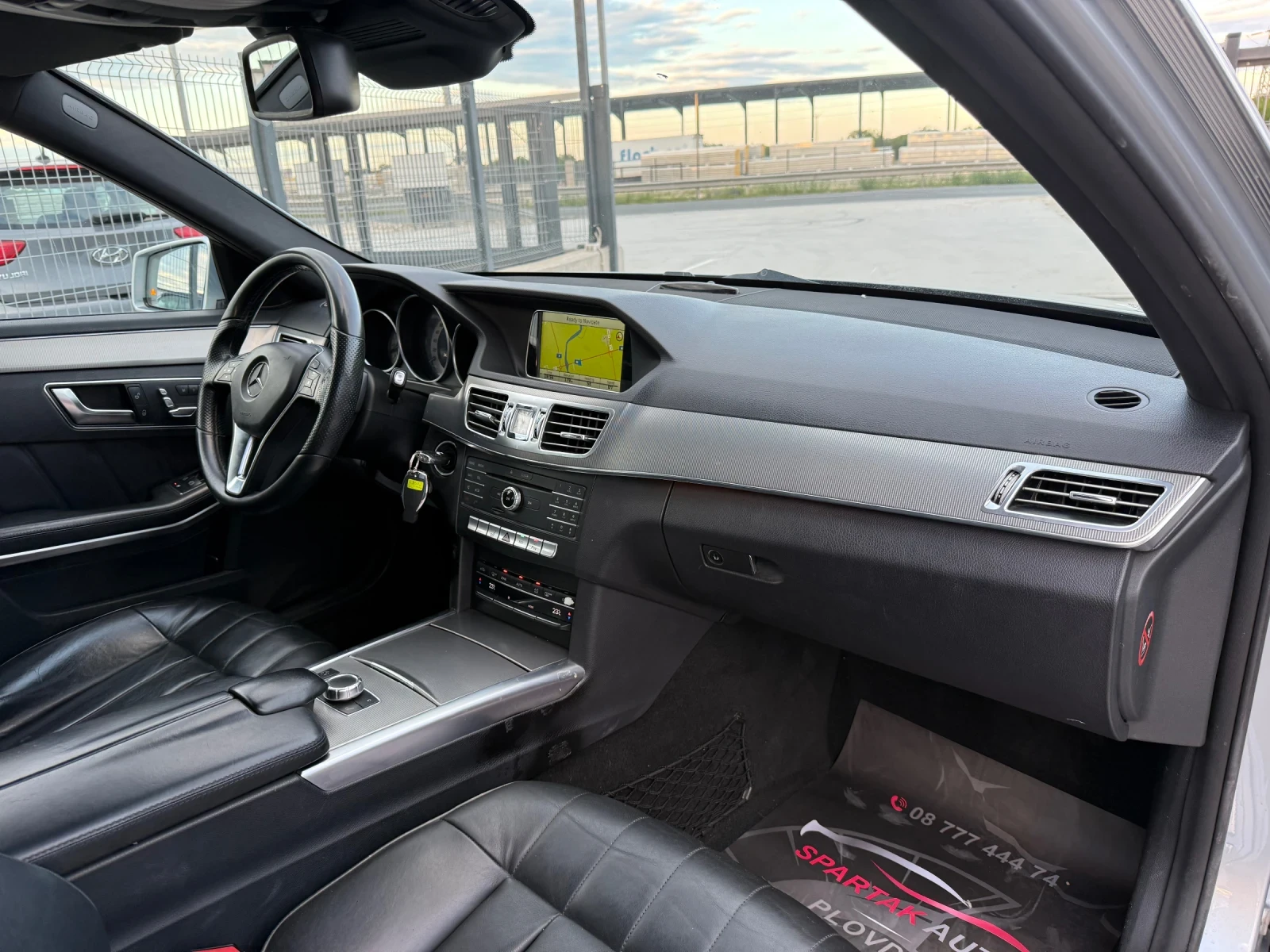 Mercedes-Benz E 350 D* 2015г* Топ Състояние* Сервизна История* 204.000, снимка 2 - Автомобили и джипове - 54599254