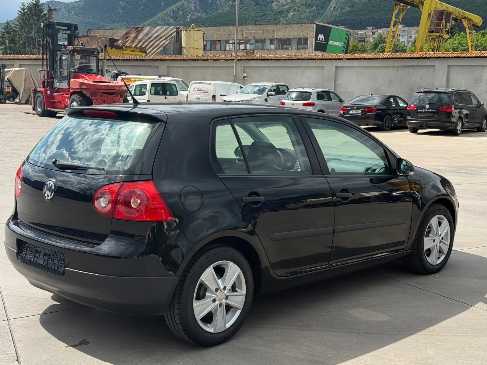VW Golf 5* 1.9* Топ състояние , снимка 4 - Автомобили и джипове - 54734045