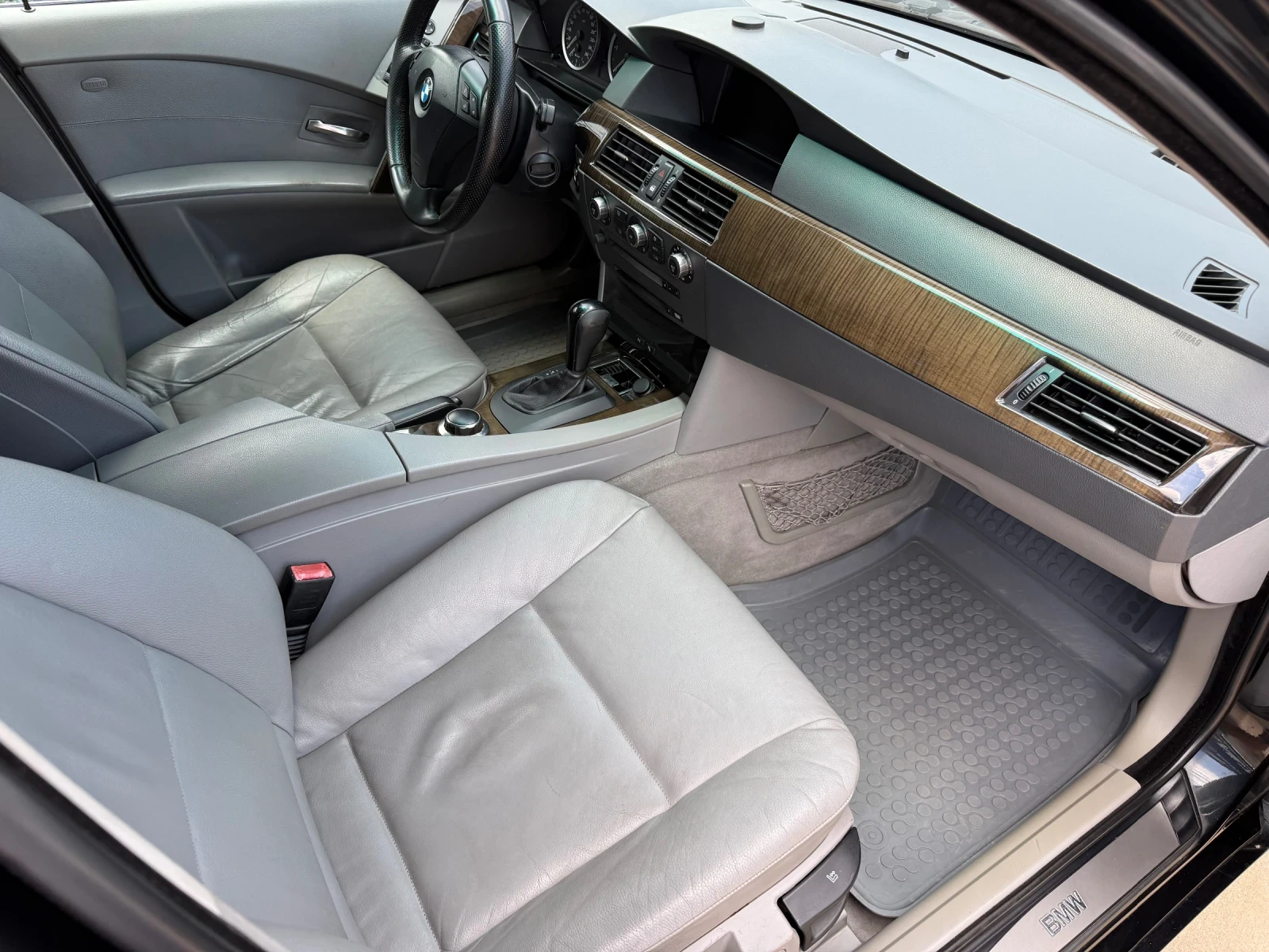 BMW 525 177h.p* AUTOMATIC* NAVIGATION* РЕГИСТРИРАН* ОБСЛУЖ, снимка 14 - Автомобили и джипове - 55069658