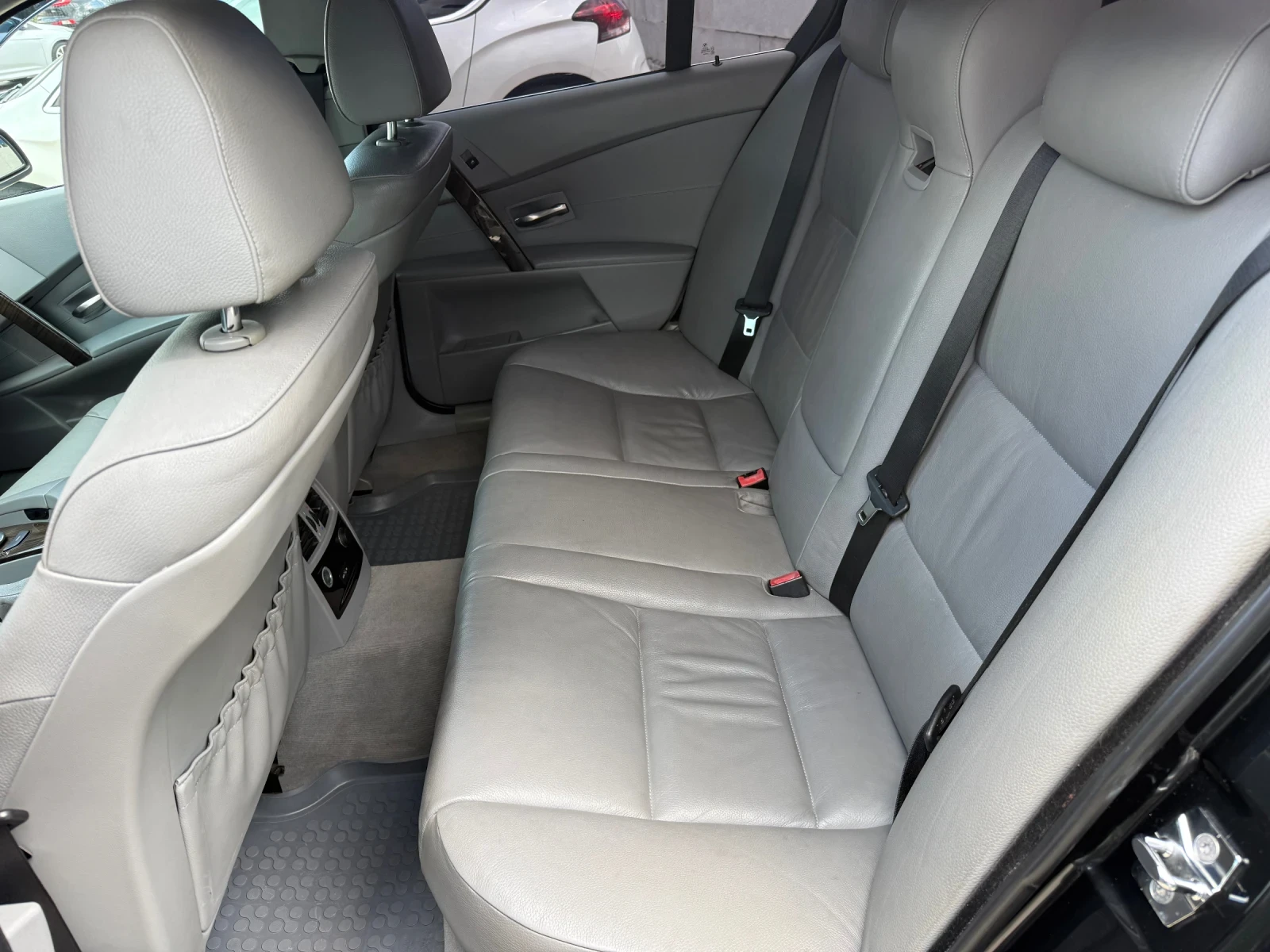 BMW 525 177h.p* AUTOMATIC* NAVIGATION* РЕГИСТРИРАН* ОБСЛУЖ, снимка 11 - Автомобили и джипове - 55069658