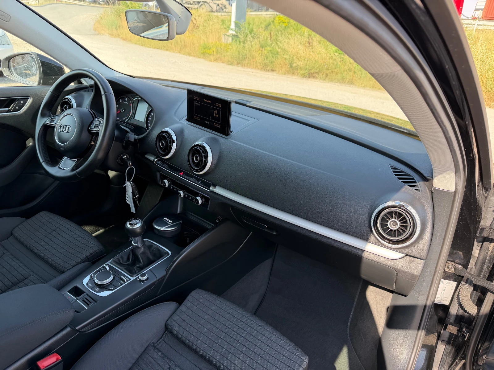 Audi A3 2.0TDI Автопилот, снимка 13 - Автомобили и джипове - 55119235