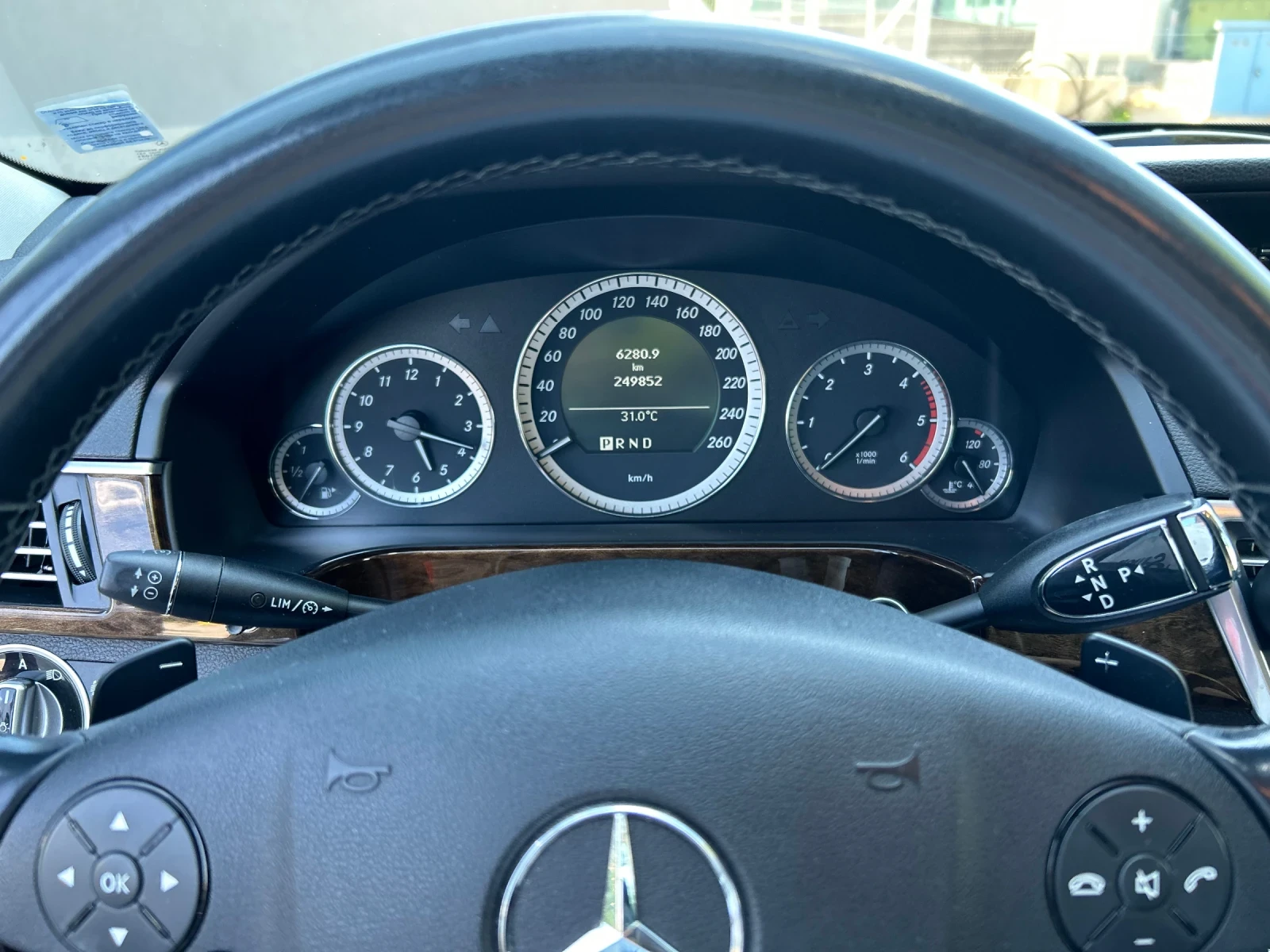 Mercedes-Benz E 350 265 HP 7G TRONIC, снимка 10 - Автомобили и джипове - 55243784