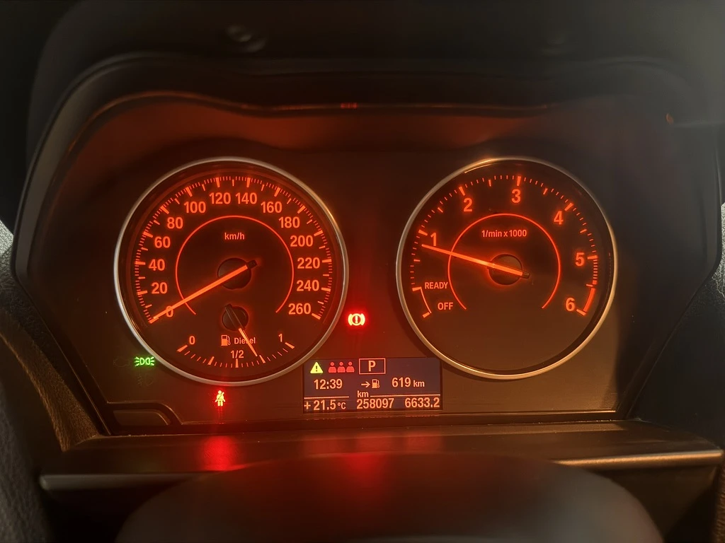 BMW 118, снимка 8 - Автомобили и джипове - 55317495
